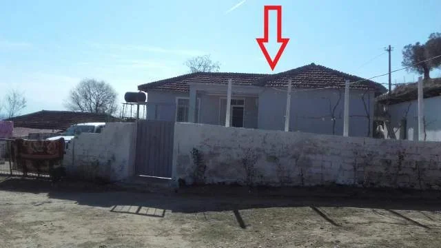 Lushnje, Garunjas Shitet Truall 250 m² dhe Ndertese 95 m², Cmimi Fillestar 2.085.350 Leke