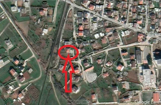 Shitet, Truall dhe Ndertese, Cmimi Fillestar 3.240.000 Leke (Lagjia Drita, Mahmurras)