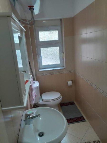 Tirane, shitet apartament 3+1 Kati 1, 95 m² 100.000 Euro (KONGRESI MANASTERLIU)