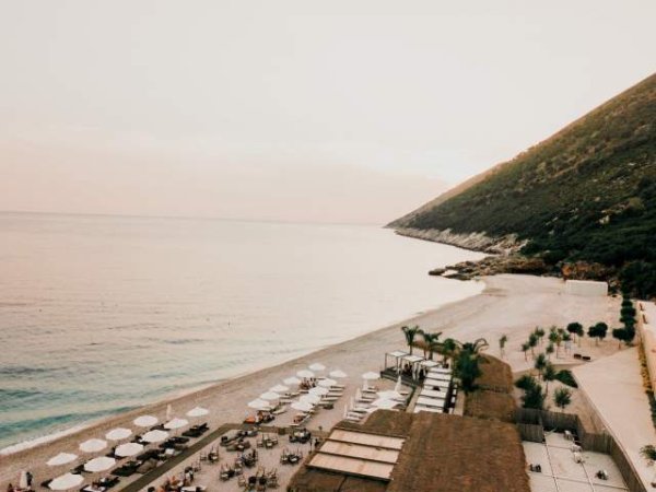 Himare, shes truall ne bregdet 1.000 m² 119.000 Euro (Borsh)
