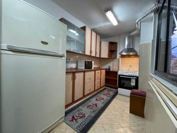 Tirane, jepet me qera apartament 2+1 Kati 4, 90 m² 450 Euro (THANAS ZIKO)