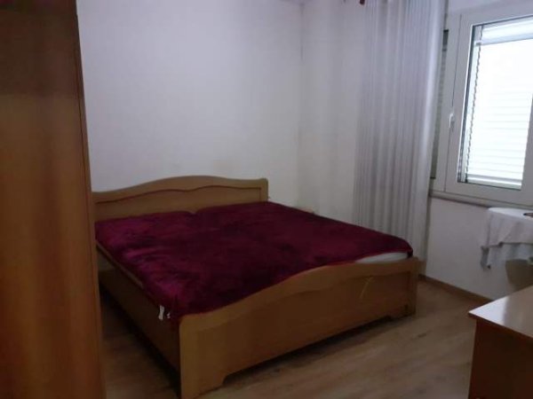 Tirane, jepet me qera apartament 2+1 Kati 7, 87 m² 510 Euro (Komuna e parisit)