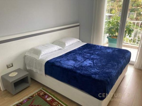 Tirane, jepet me qera apartament 2+1+BLK Kati 3, 96 m² 800 Euro (Prane Kopshtit Zoologjik)