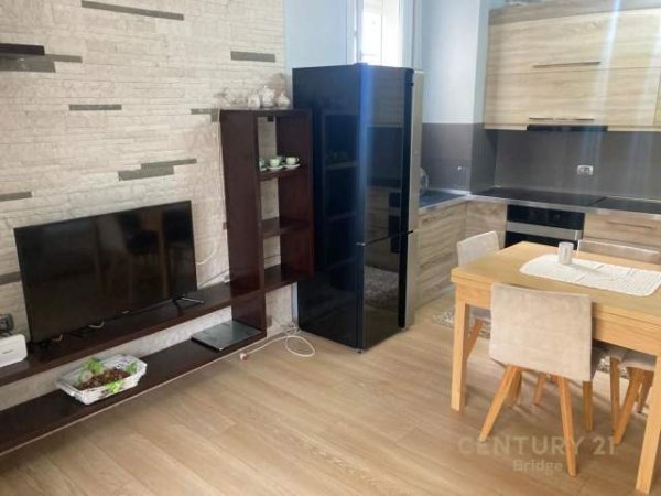 Tirane, jepet me qera apartament 2+1+BLK Kati 3, 96 m² 800 Euro (Prane Kopshtit Zoologjik)