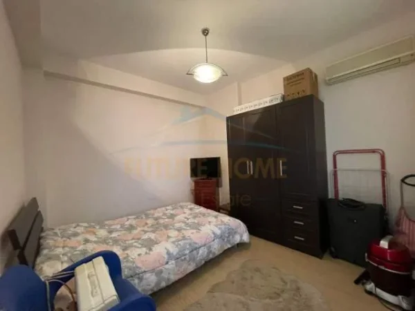 Tirane, jap me qera apartament 2+1 Kati 5, 72 m² 500 Euro (Bulevardi Zogu I)