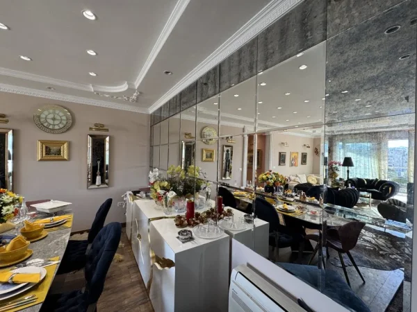 Tirane, jepet me qera apartament 2+1+Aneks+Ballkon Kati 9, 137 m² 2.300 € (RRUGA DONIKA KASTRIOTI)