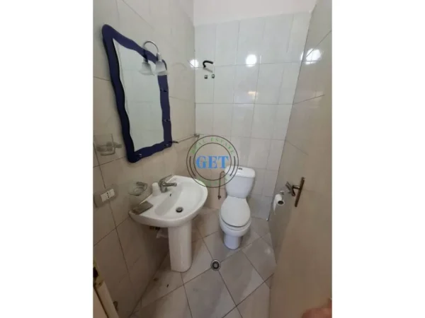 Durres, jepet me qera ambjent biznesi Kati 2, 100 m² 800 € (Ish Rajoni, Durres)