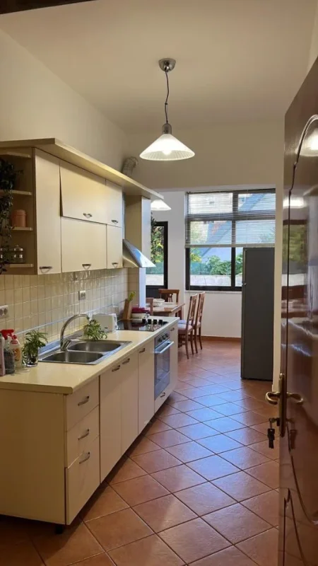 Tirane, Apartament 2+1 me qira Kati 2, 104 m² 500 € (Ali Demi)