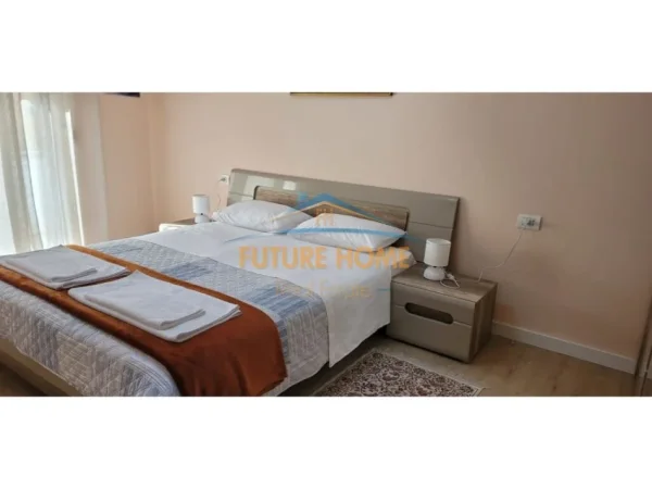 Tirane, jepet me qera 2+1 Kati 3, 80 m² 750 € (Mine Peza)