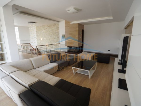 Tirane, shitet apartament duplex 4+1+Aneks+Ballkon Kati 9, 292 m² 280.000 € (UNAZE E RE)