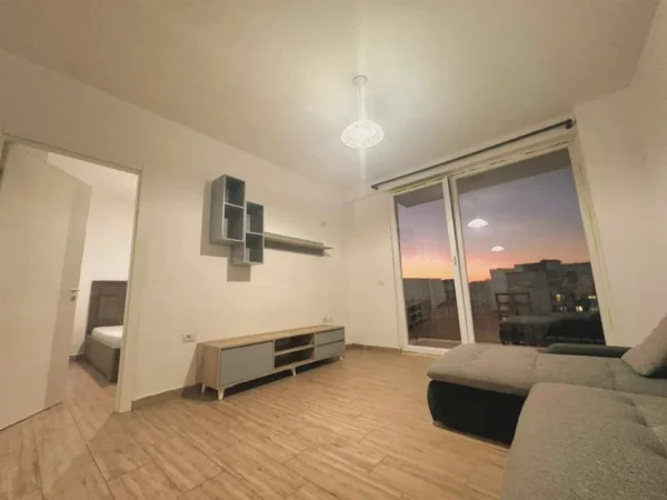 Tirane, shitet apartament 1+1 , 67 m² 93.000 € (Kompleksi Jolla)