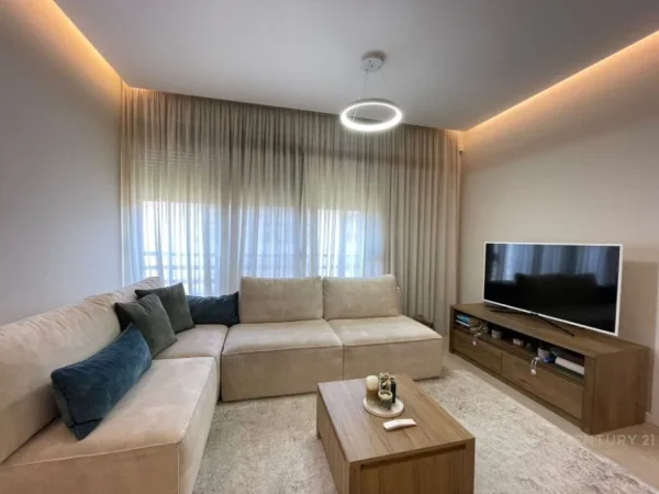 Tirane, shes apartament 2+1+Aneks+Ballkon Kati 7, 74 m² 230.000 € (Pazari i Ri)