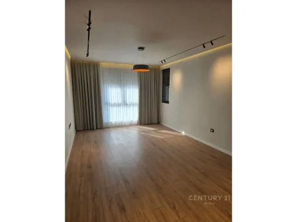 Tirane, shes apartament 2+1+Aneks+Ballkon Kati 3, 113 m² 309.650 € (Kopshti Zoologjik)