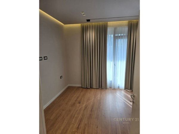 Tirane, shes apartament 2+1+Aneks+Ballkon Kati 3, 113 m² 309.650 € (Kopshti Zoologjik)