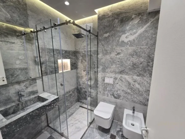 Tirane, shes apartament 2+1+Aneks+Ballkon Kati 3, 113 m² 309.650 € (Kopshti Zoologjik)