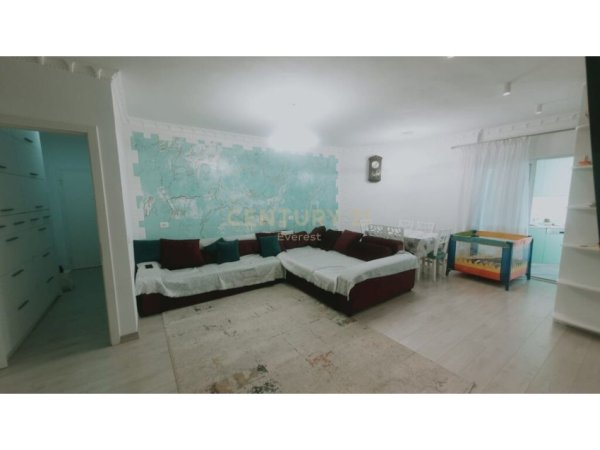 Tirane, jepet me qera apartament 2+1+Aneks+Ballkon Kati 6, 83 m² 600 € (Don Bosko)