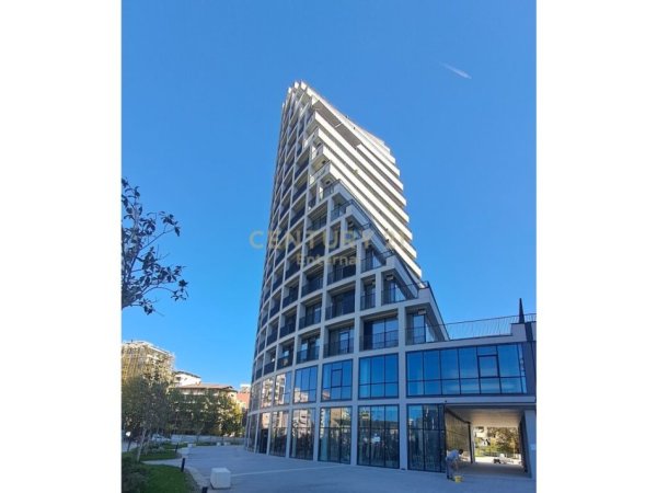 Tirane, jepet me qera apartament 1+1+Aneks+Ballkon Kati 3, 70 m² 1.000 € (Lake View)