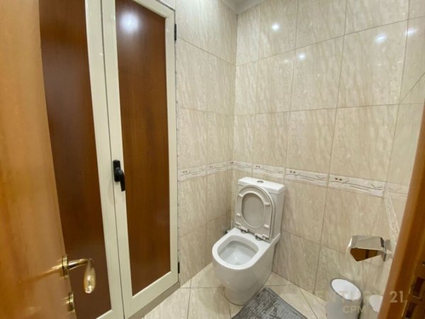 Tirane, jepet me qera zyre Kati 5, 104 m² 1.900 € (Kullat Binjale)