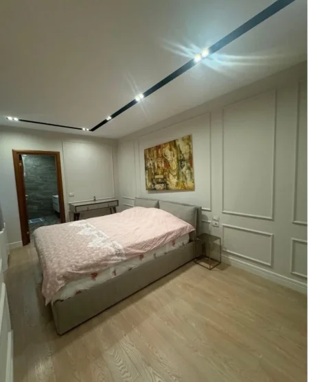 Tirane, jepet me qera apartament , 125 m² 1.400 € 