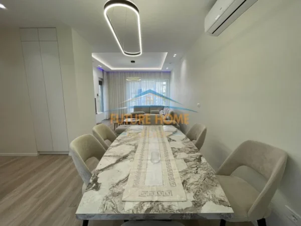 Tirane, shitet apartament 3+1+Ballkon Kati 1, 110 m² 275.000 € (Liqeni Thate)