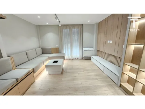 Tirane, shitet apartament duplex Dublex Kati 1, 73 m² 115.000 € 