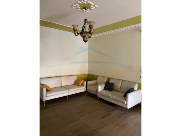 Durres, shitet Vile 2 Katshe Kati 2, 1.105 m² 140.000 € (MAMINAS,DURRES)
