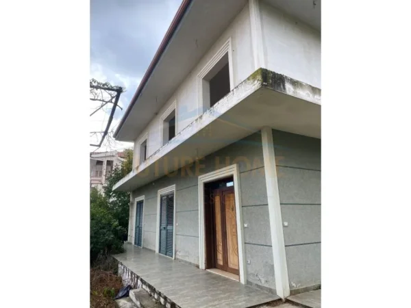 Durres, shitet Vile 2 Katshe Kati 2, 1.105 m² 140.000 € (MAMINAS,DURRES)