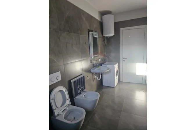 Tirane, jepet me qera apartament 1+1 Kati 5, 70 m² 500 € (Teodor keko)