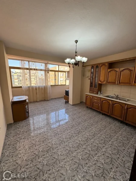Tirane, jepet me qera apartament 2+1+Aneks Kati 5, 71 m² 650 € (21 dhjetori , rruga e kavajes)