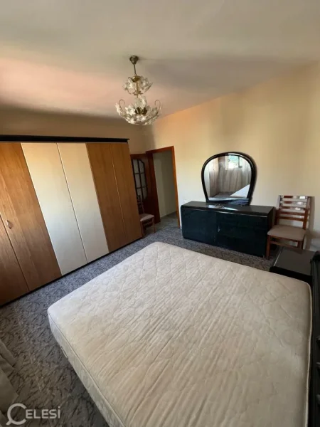 Tirane, jepet me qera apartament 2+1+Aneks Kati 5, 71 m² 650 € (21 dhjetori , rruga e kavajes)