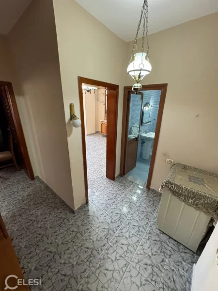 Tirane, jepet me qera apartament 2+1+Aneks Kati 5, 71 m² 650 € (21 dhjetori , rruga e kavajes)