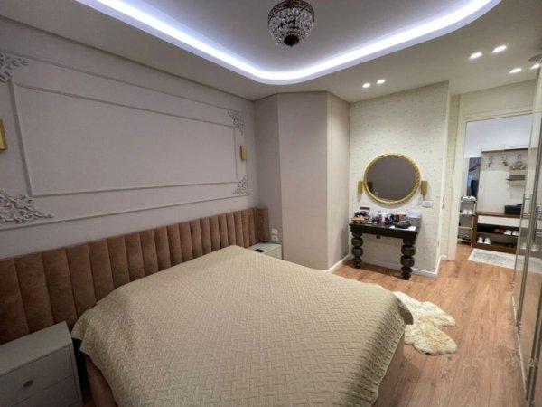 Tirane, shitet apartament 3+1 Kati 2, 540.000 € (rruga e elbasanit)