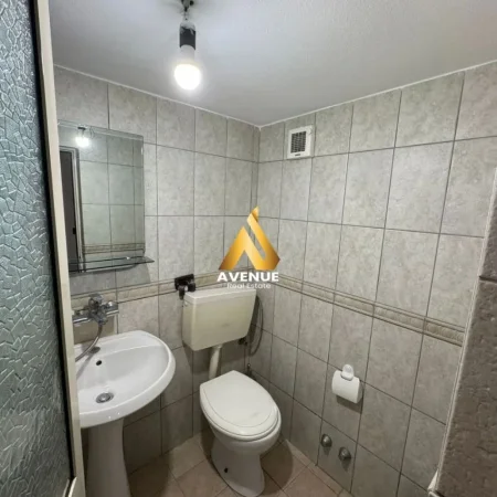 Tirane, jepet me qera apartament 2+1+Ballkon Kati 2, 90 m² 500 € (21 dhjetori)