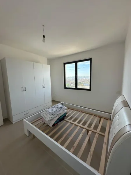 Tirane, shitet apartament 1+1 Kati 4, 90 m² 81.000 € (Kamez)