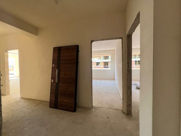 Tirane, shitet apartament 2+1+Ballkon Kati 6, 154 m² 250.000 € (Teodor Keko)