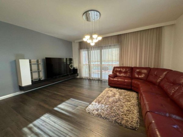 Tirane, shes apartament 2+1+2+POST PARKIMI+Ballkon , 129 m² 450.000 € (Kompleksi Delijorgji, Rruga e Kavajës)