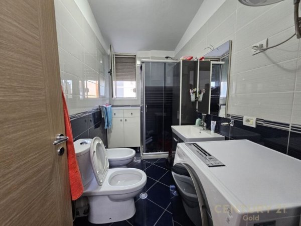 Tirane, shes apartament 2+1 Kati 5, 88 m² 160.000 € (Rruga Peti, Liqeni i Thatë)