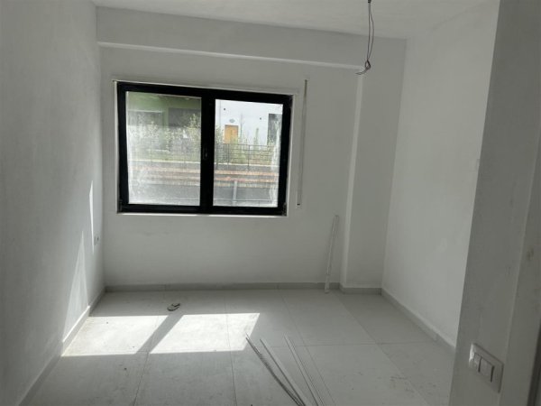 Tirane, shitet apartament 2+1 Kati 1, 94 m² 167.000 € (Kodra e Diellit 2)