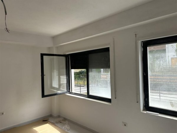 Tirane, shitet apartament 2+1 Kati 1, 94 m² 167.000 € (Kodra e Diellit 2)