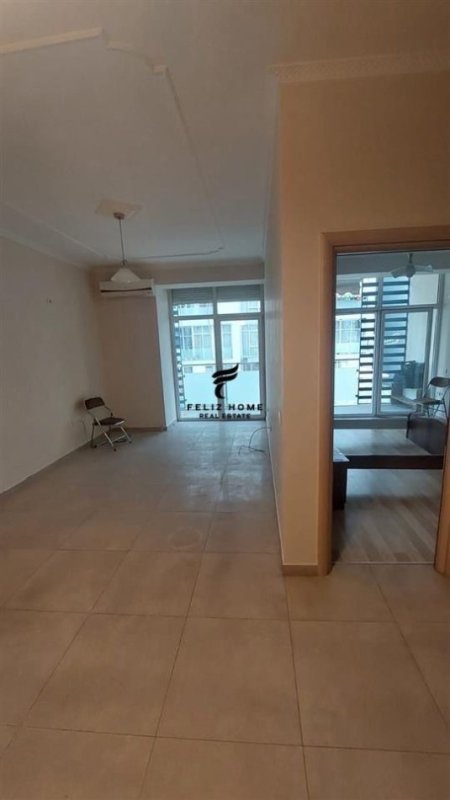Tirane, jepet me qera zyre Kati 2, 75 m² 670 € (KOMUNA E PARISIT)