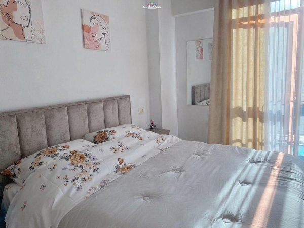Tirane, jepet me qera apartament 2+1 Kati 8, 94 m² 600 € (stacioni i trenit)