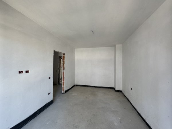 Tirane, shitet apartament 1+1+Aneks+Ballkon Kati 3, 66 m² 122.000€ (RRUGA DON BOSKO)