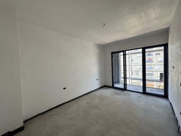 Tirane, shitet apartament 1+1+Aneks+Ballkon Kati 3, 66 m² 122.000€ (RRUGA DON BOSKO)