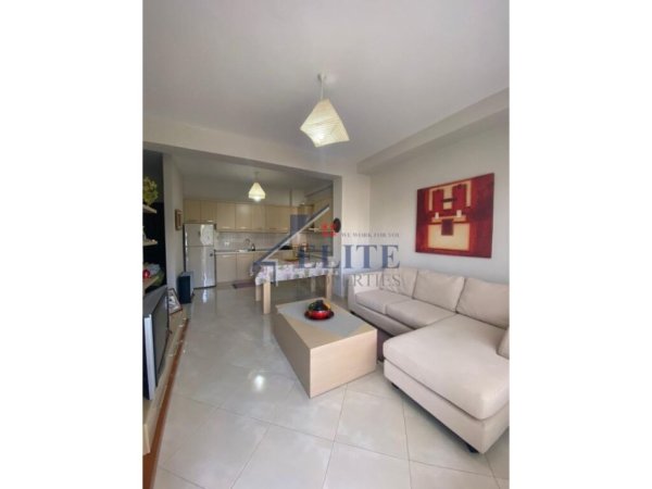 Tirane, jepet me qera apartament 2+1 Kati 2, 85 m² 400 € (Xhamia e Selites)