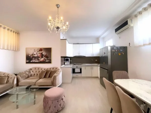 Tirane, shitet apartament 2+1 , 85 m² 115.000 € (Jordan Misja)