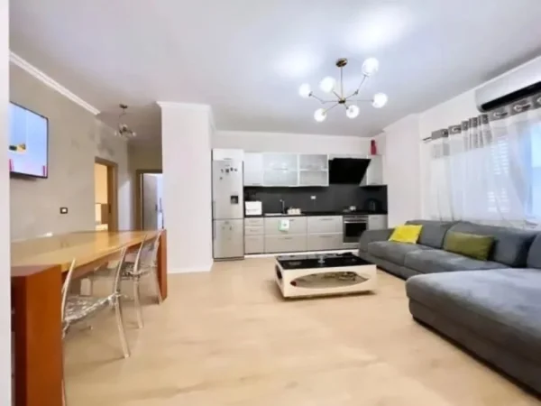 Tirane, shitet apartament 2+1 , 100 m² 200.000 € (Brenda Unazes se Vogel)
