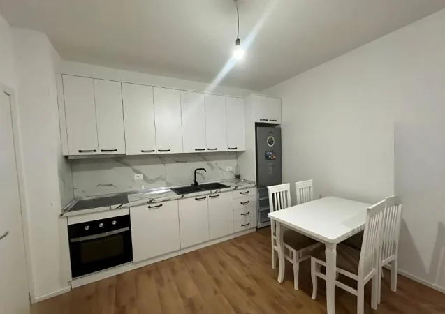 Shqiperi, jepet me qera apartament 1+1 Kati 1, 68 m² 500 € (Astir)