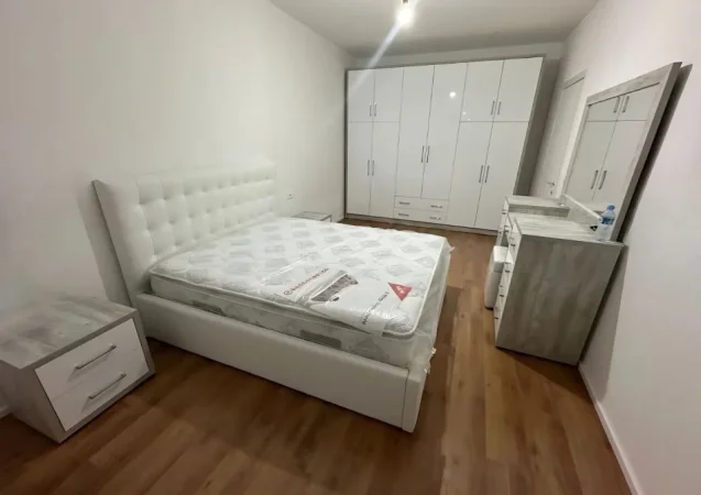 Shqiperi, jepet me qera apartament 1+1 Kati 1, 68 m² 500 € (Astir)