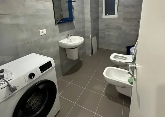 Shqiperi, jepet me qera apartament 1+1 Kati 1, 68 m² 500 € (Astir)