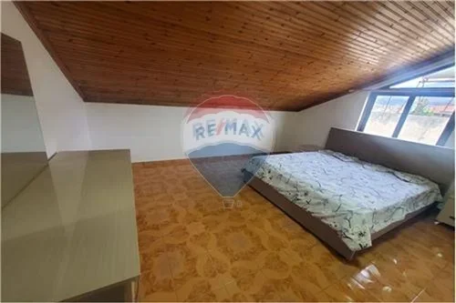 Tirane, jepet me qera apartament 2+1 , 100 m² 400 € 